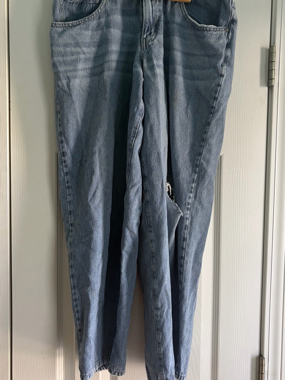 Light Blue Women’s Straight-Leg Jeans